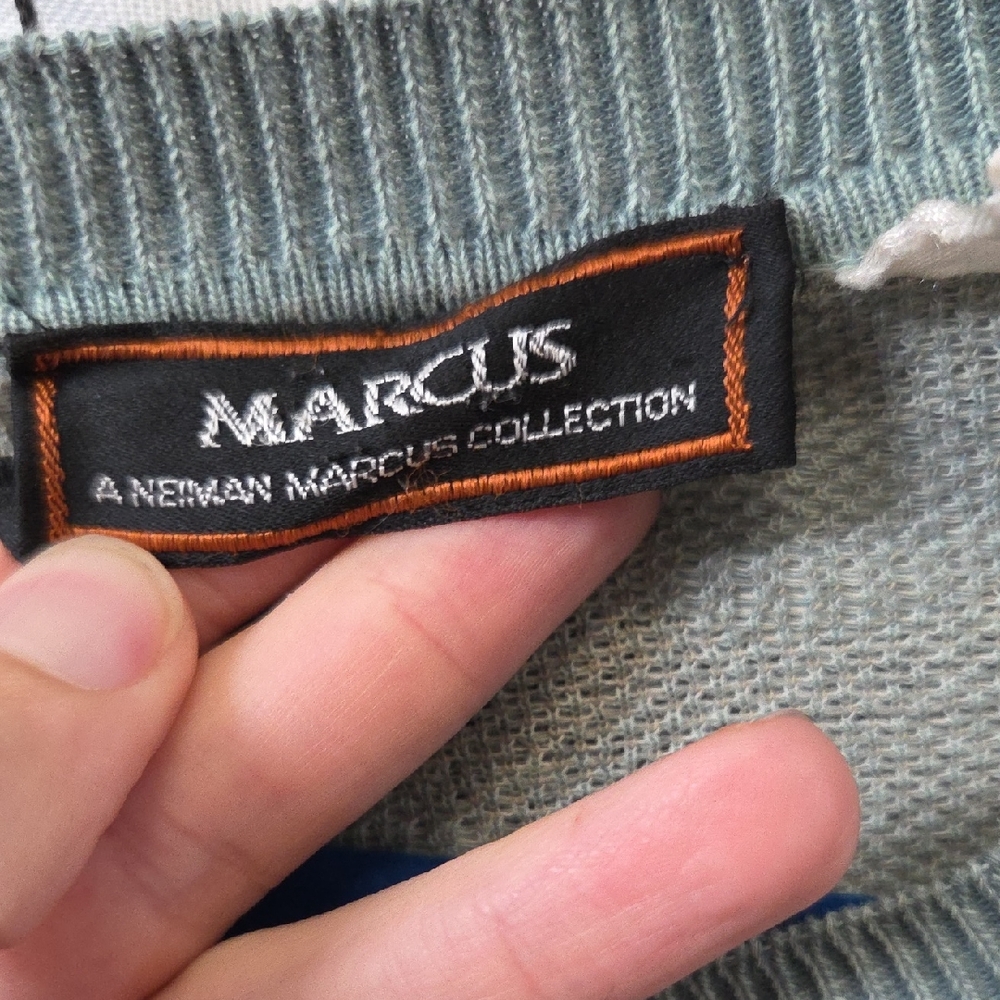 Neiman Marcus Gray Sweater